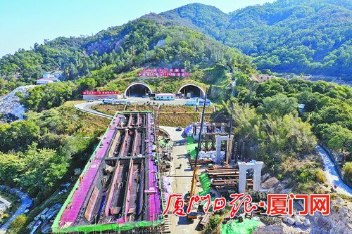 厦门交通大提升项目去年累计开工61个项目 完成投资227.39亿元