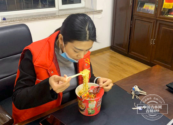 社区疫情防控的“逆行者” 用行动织就“防护之网”