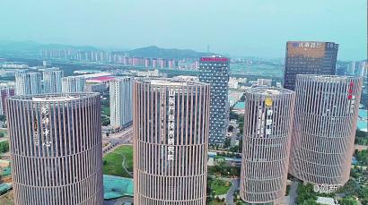 不断长大长高 济南经济加速“崛起成峰”