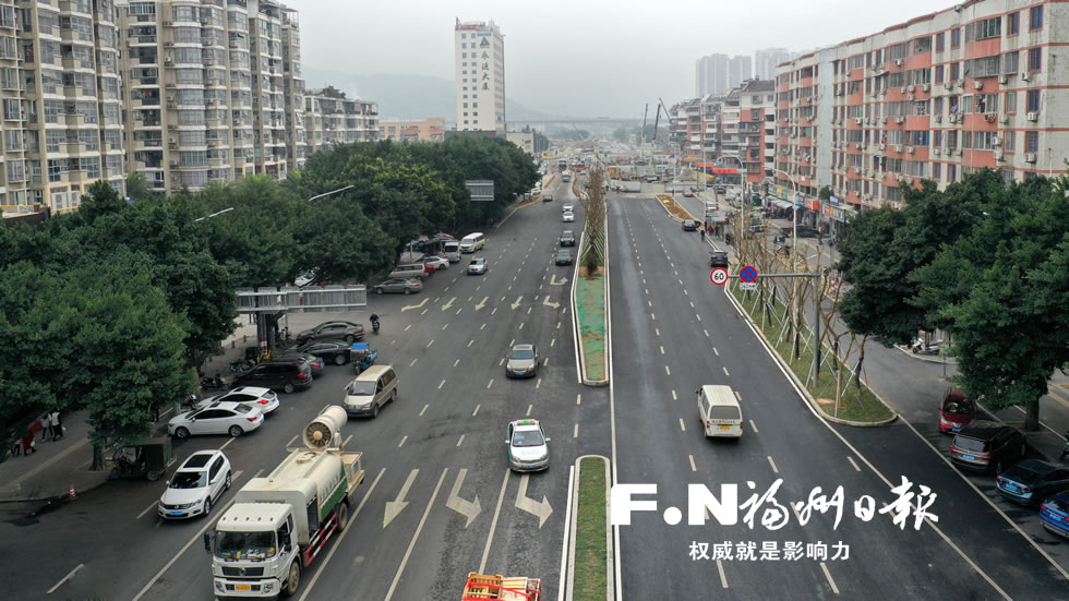 【图说福建第三张】【福州】【移动版】【Chinanews带图】福州福马路提升改造六一路至三环段部分道路力争20日建成