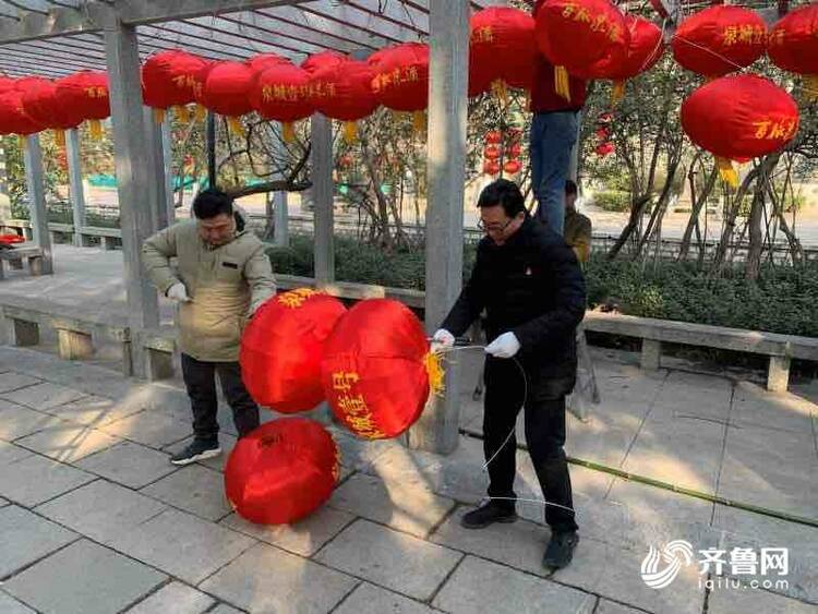 喜气洋洋就地过年！两万盏大红灯笼点亮天下第一泉