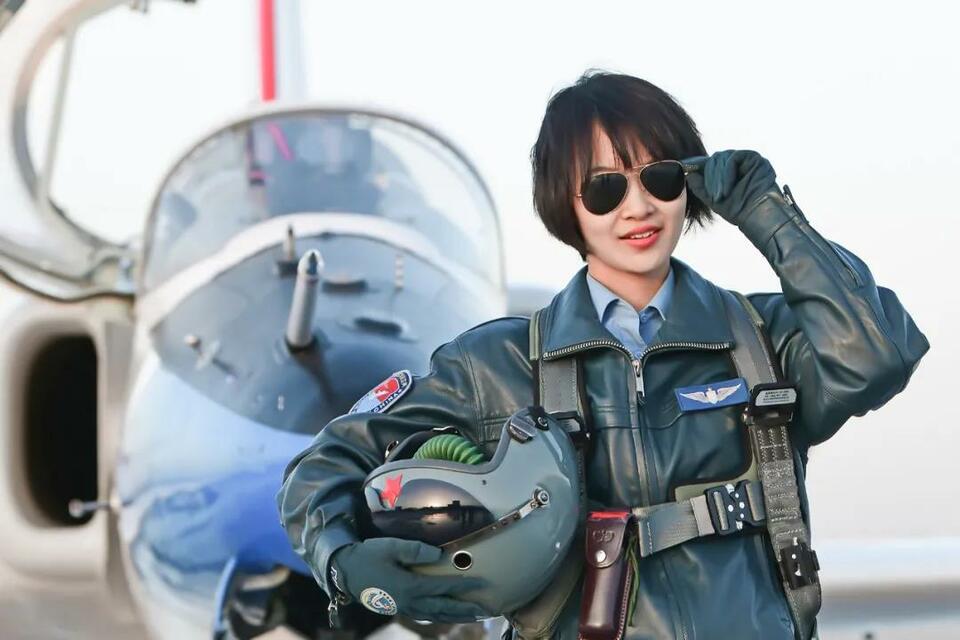 这些小姐姐，真飒！