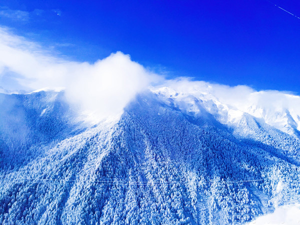 走进东方的“阿尔卑斯山”——四川四姑娘山_fororder_5、四姑娘山景区雪景-供图-四姑娘山景区