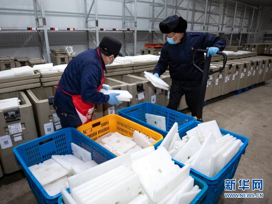 严抓疫情防控 保障春运餐食安全