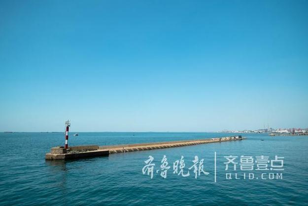 【齐鲁大地-文字列表】【走遍山东-青岛】书记市长挂帅！青岛在全国首推湾长制（内容页标题）书记市长挂帅！青岛全国率先推行“湾长制”