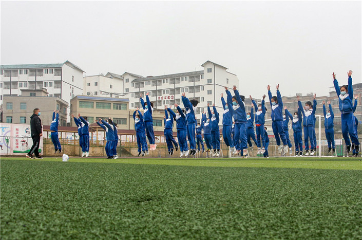 (社会)紫云：多措并举保障初三、高三年级学生开学复课