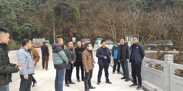 宜宾市翠屏区领导督察水利设施安全运行工作_fororder_图为检查现场