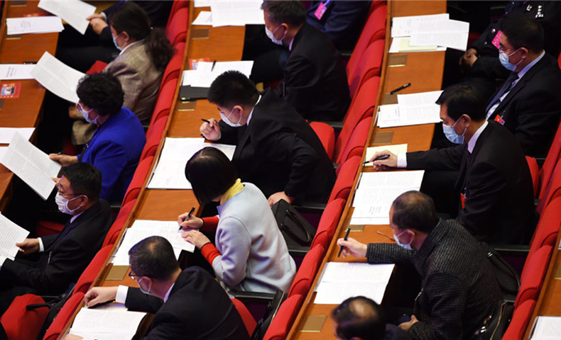 【聚焦2021河北两会】河北省政协十二届四次会议在石家庄开幕_fororder_0000
