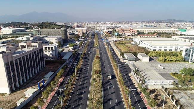 福建省首条地下安装220千伏高压电缆市政道路通车