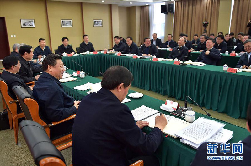 2015年习近平与群众在一起的亲密瞬间