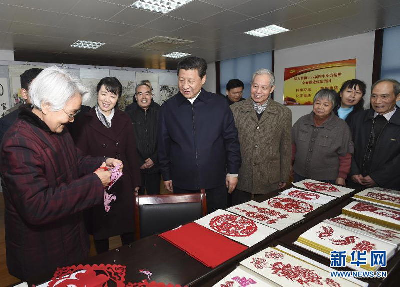 2015年习近平与群众在一起的亲密瞬间