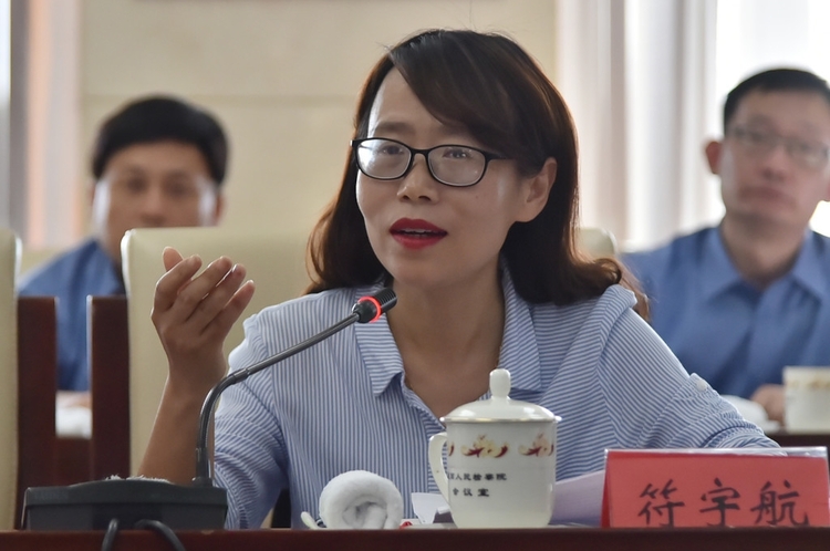 （转载）察民情解民忧 助改革促发展——四川代表委员履职成效点击