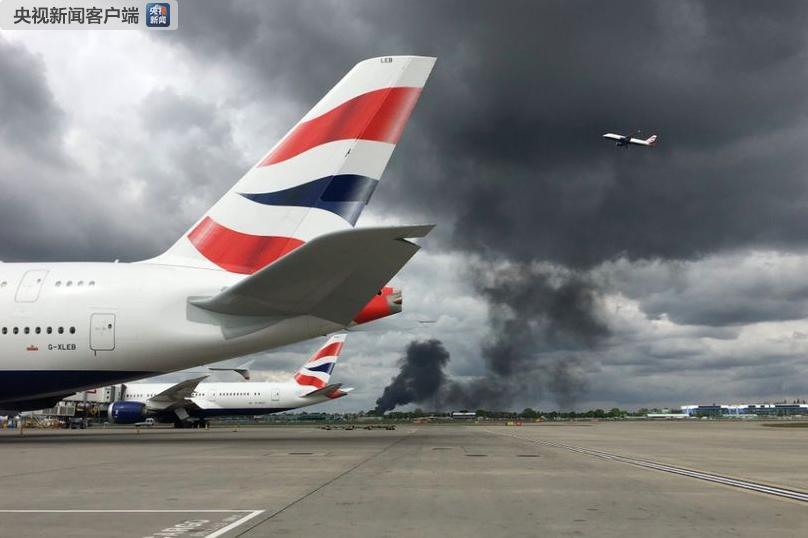 英国希思罗机场北部一处仓库发生爆炸