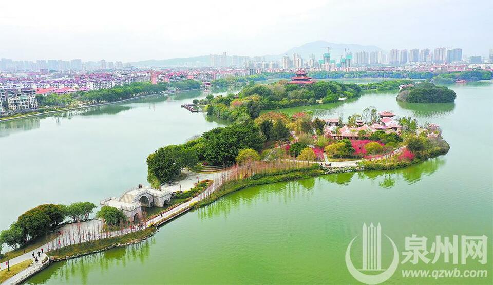 泉州西湖公园：千株桃花闹元宵