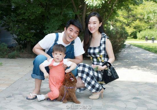 杜江霍思燕小女儿曝光 网友为妹妹的名字操碎心