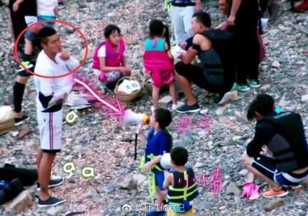 杜江霍思燕小女儿曝光 网友为妹妹的名字操碎心