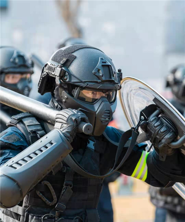 （音乐名确认）西安市公安局特警支队举行建队30周年暨冬训大练兵成果汇报演练活动
