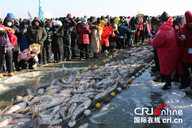 猎杀不绝 年年有鱼 查干湖的故事他最稀罕讲_fororder_9_副本