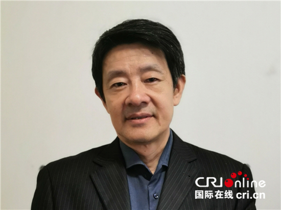陈众议委员：乐见小语种教育进入中小学 母语和外语教育并不构成矛盾_fororder___172.100.100.3_temp_9500041_1_9500041_1_1_ed79dc9c-5ab9-4c4d-890e-8f995b4f2548.JPG