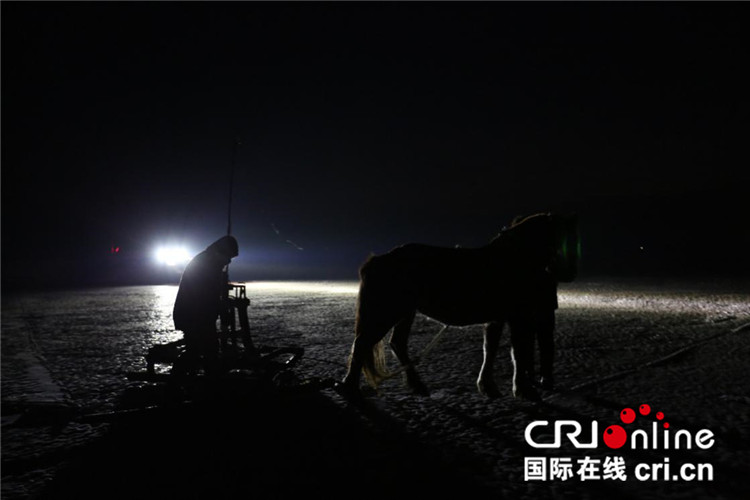猎杀不绝 年年有鱼 查干湖的故事他最稀罕讲_fororder_13_副本