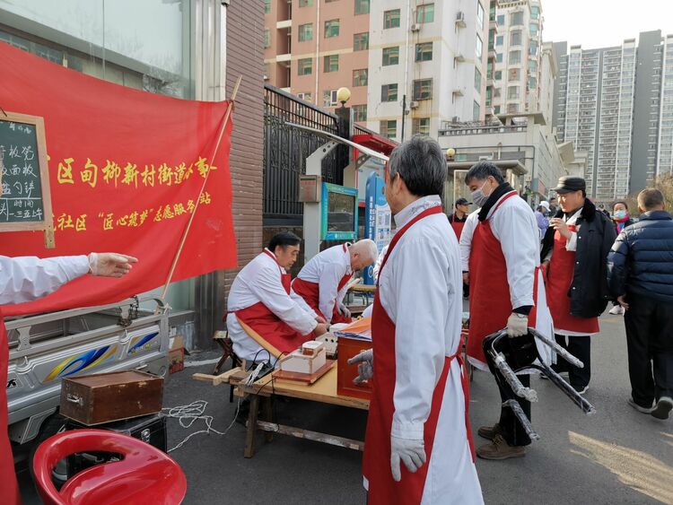 微观山东丨社区里有这样一群“老工匠”