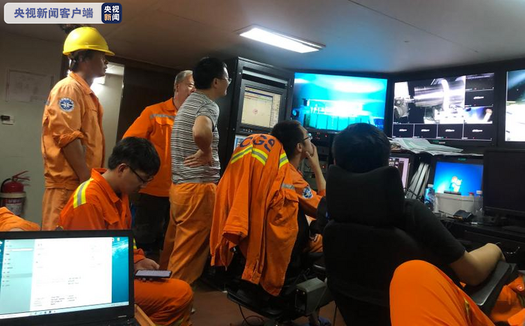 这条“机器鱼”打卡万米海沟 登上《自然》杂志封面
