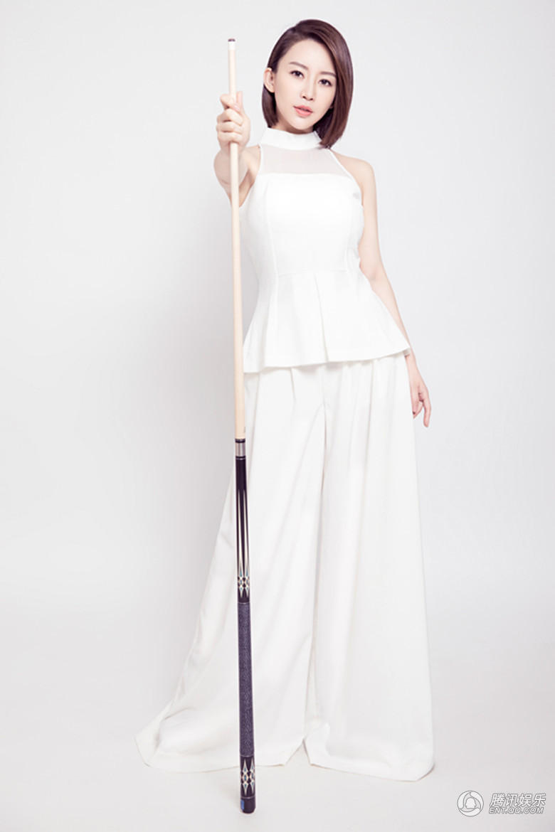 高清：“九球天后”潘晓婷写真 尽显知性美