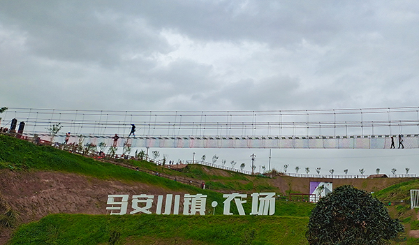自贡：清明假期让文明融入风景 做文明旅行者_fororder_1景区现场（摄影-赵丽）