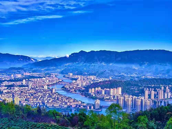 “十四五”期间 雅安市雨城区将建设绿色发展先行示范区_fororder_雨城区城市美景--供图--雨城区委宣传部