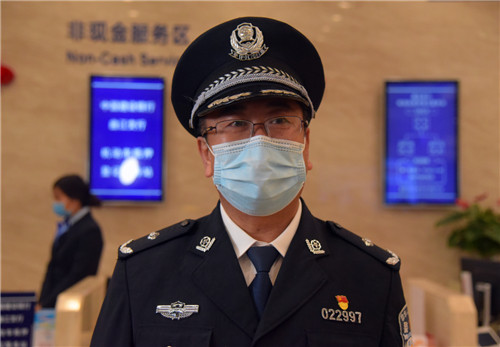（备注  尹建慧不是咱频道的人）深化警银合作 建设银行陕西分行六家支行开通机动车抵押登记服务站