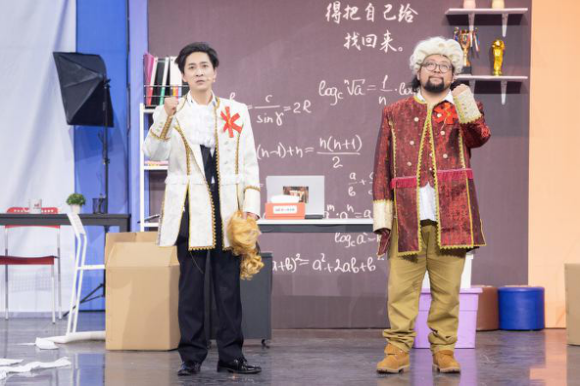 《欢乐喜剧人7》收官迎喜剧巅峰之夜 秦霄贤和宋晓峰田娃共获冠军