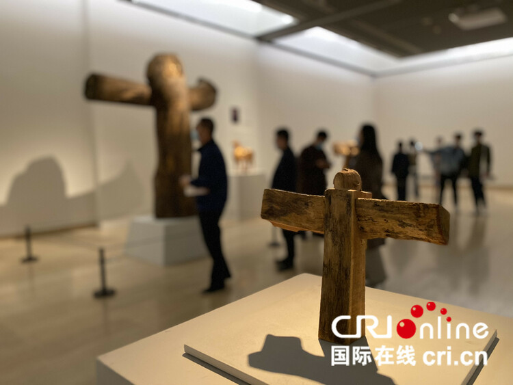 “琢木声远---萧立雕塑作品展”在中国美术馆开幕_fororder___172.100.100.3_temp_2_1_2_1_1_a09edd0e-75bd-4020-8991-b344130a911b
