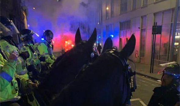 欧洲头条丨新警察法揭开英国民众的世纪伤痛