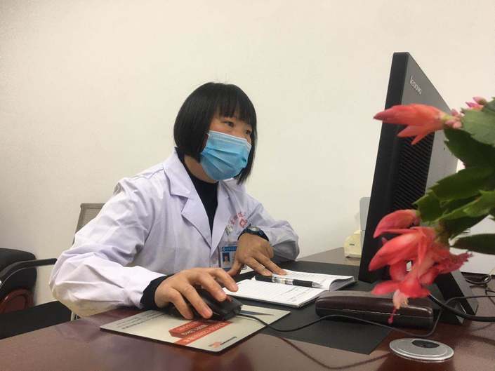 （社会）关岭人大代表熊华萍：群众健康的“守护者”