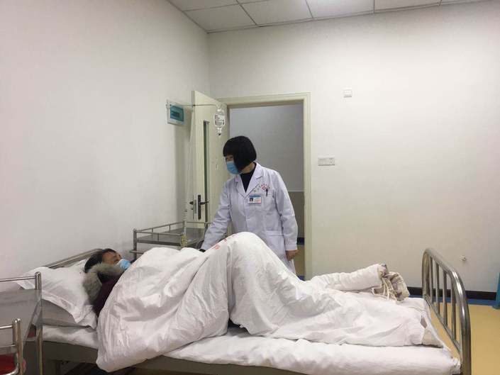 （社会）关岭人大代表熊华萍：群众健康的“守护者”