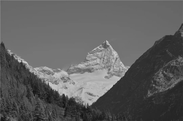 当四姑娘山遇上倒春寒——如梦如幻的水墨丹青_fororder_4、四姑娘山雪景-摄影-梅建文