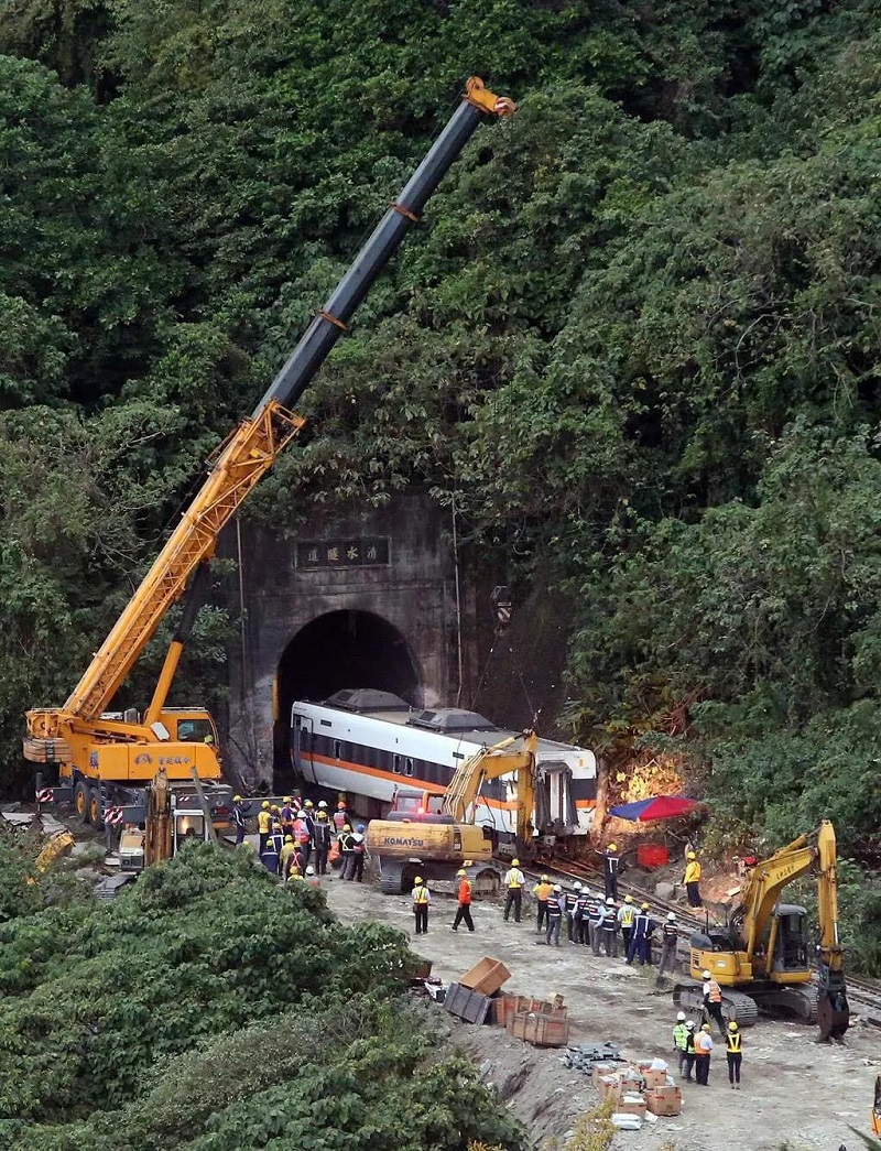 中央广播电视总台台海之声：台铁事故50名罹难者中48人确定身份