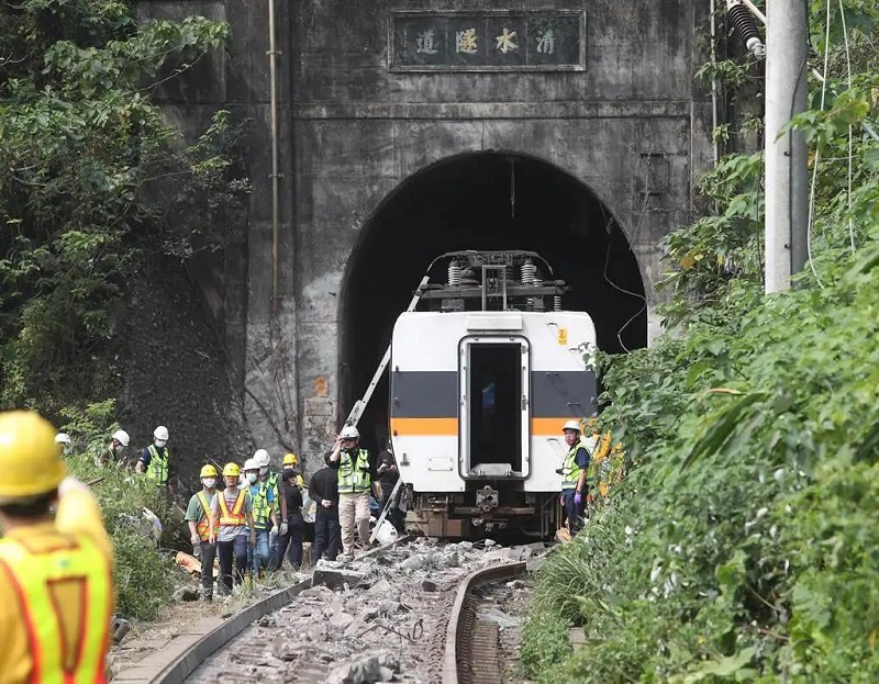 中央广播电视总台台海之声：台铁事故50名罹难者中48人确定身份