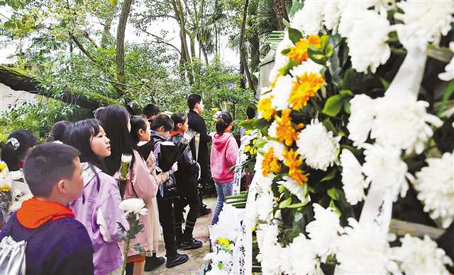 学习领悟坚定理想信念 奋发有为践行初心使命