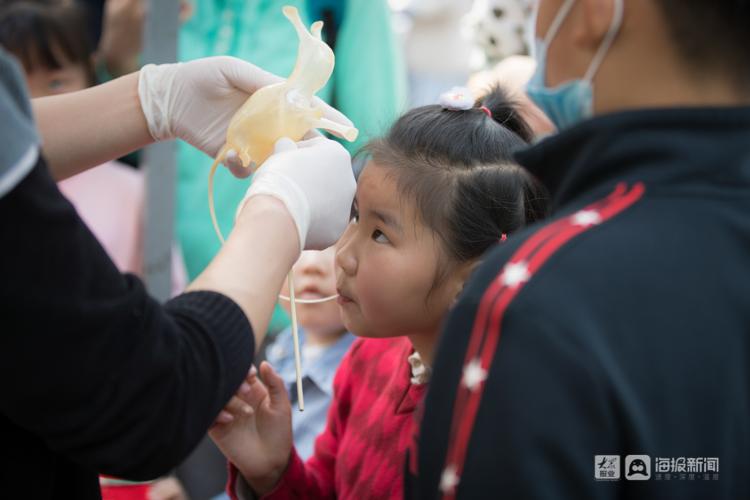济南千佛山庙会开幕，爬山赏花吃美食一样也不耽误