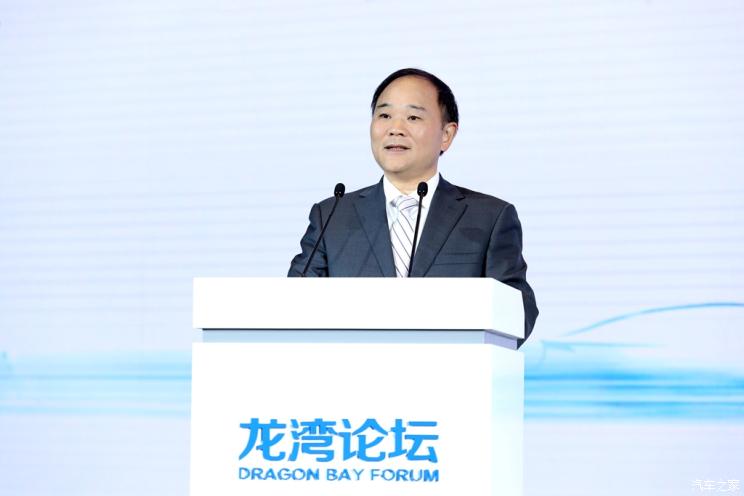 汽车频道【智能网联图】李书福：智能驾驶的前提是确保交通安全