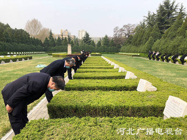 华北军区烈士陵园：清明公祭取消，鼓励网上祭扫