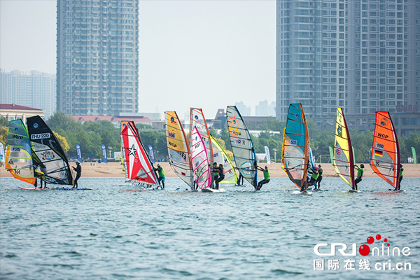 【供稿待审】秦皇岛丨2019中巡赛·WGP秦皇岛站第二日 花样赛制开启大众帆板运动新篇章（生态进行时）