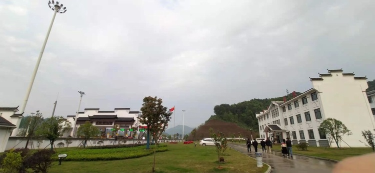 【沿着高速看中国（江西）】景婺黄(常)高速助浮梁迈上致富路