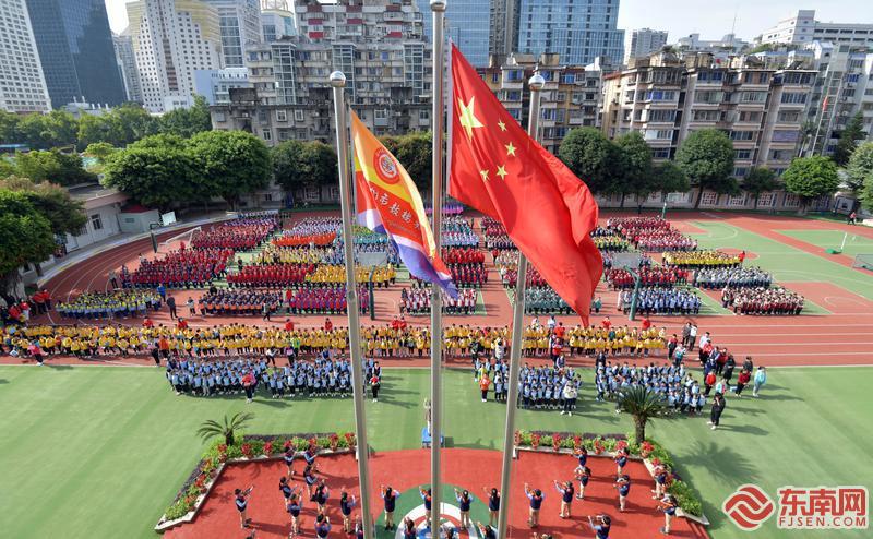 福州鼓楼实验小学：唱响红色歌曲 争当红色少年