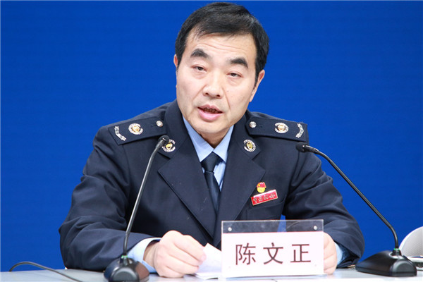 陕西渭南：便民服务零距离 税收政策送春风_fororder_图片2