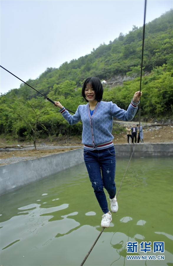 湖北恩施：大山深处的“多彩乡村”