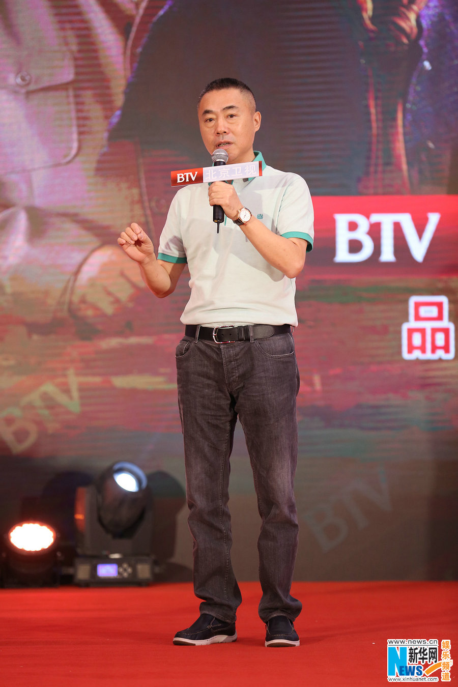 《情满四合院》开播 何冰赞郝蕾“是块好材料”