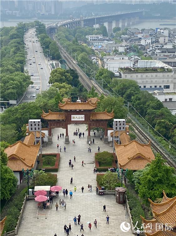 【中国有约】武汉重启：人间烟火气 最抚凡人心