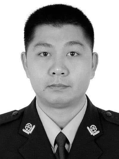 图片默认标题_fororder_广东茂名民警杨柳波。广东省公安厅供图